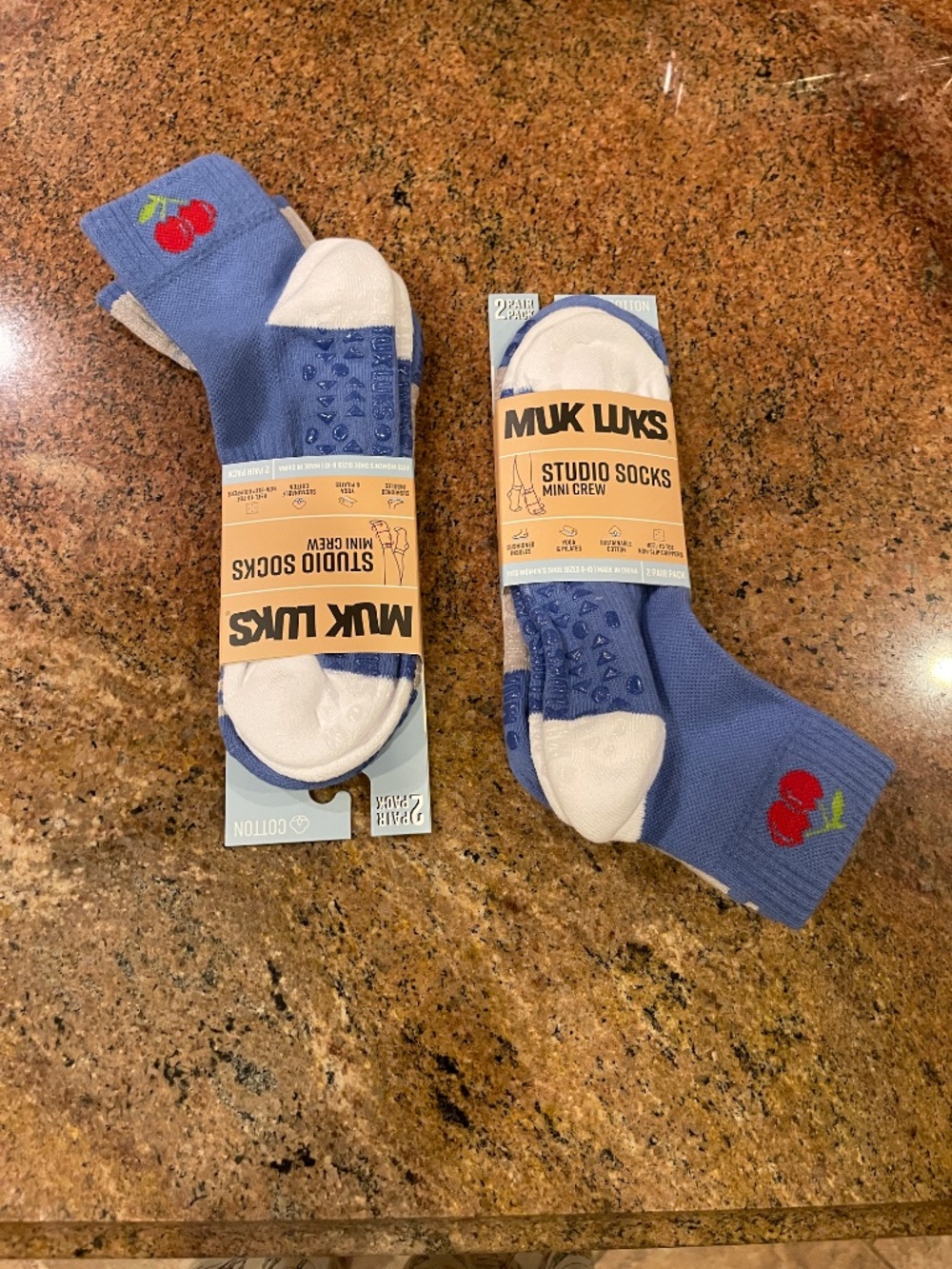 NWT!  Muk luks Mini Crew Studio Socks  6 Pair Size: 6-10